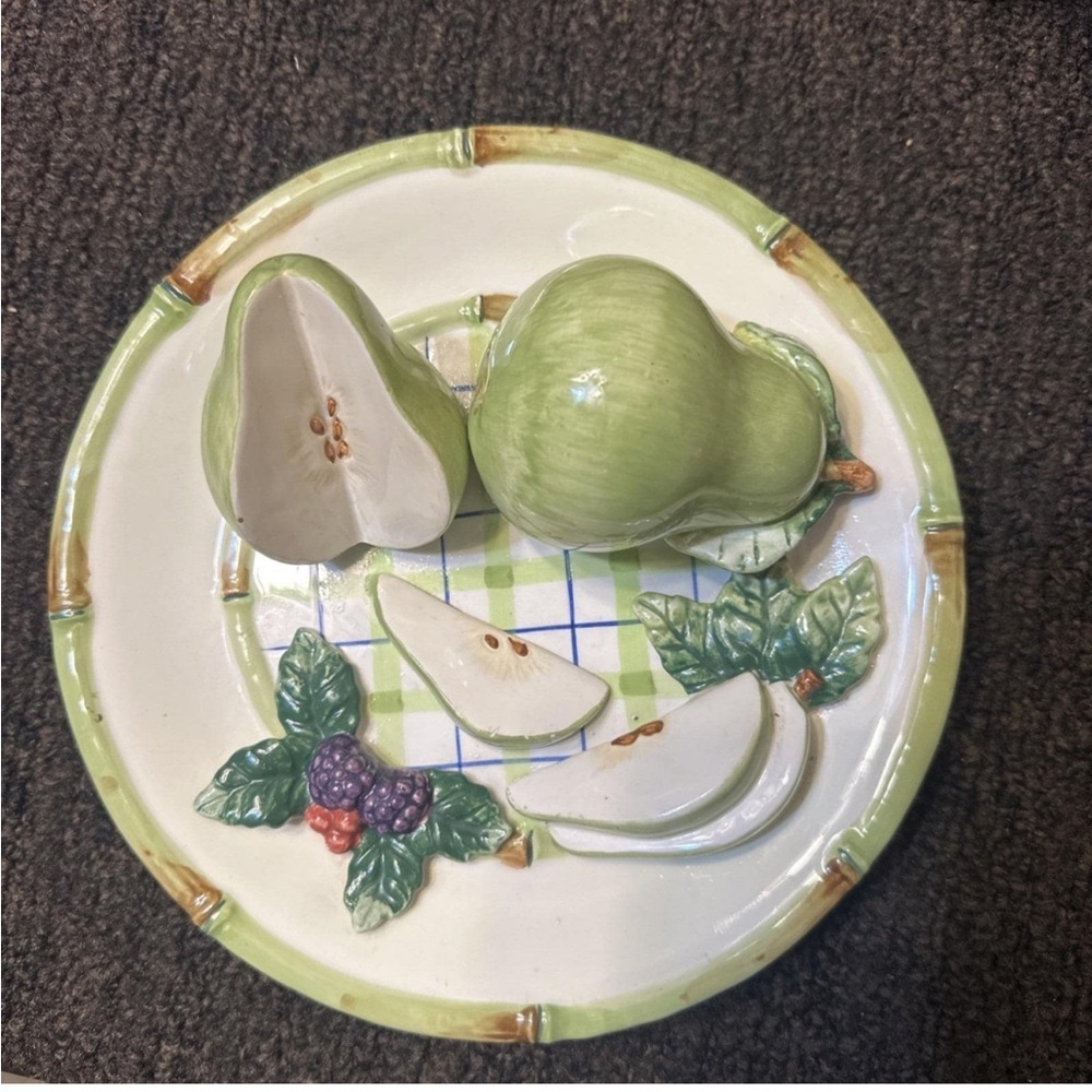 Vintage 80s Ganz Decorative Majolica 3D Relief Pear Fruit Plate with Bamboo Trim